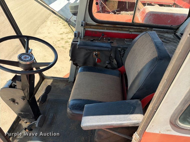 image for item MZ9737 Massey Ferguson 750 combine