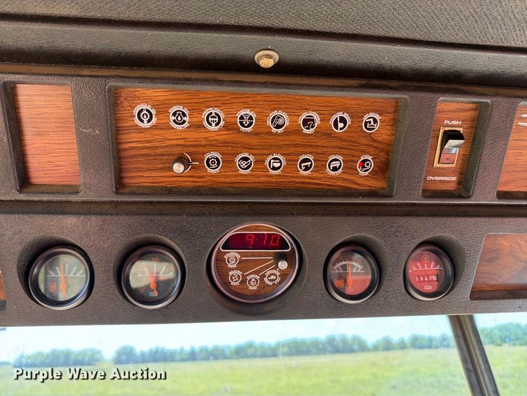 image for item MZ9737 Massey Ferguson 750 combine