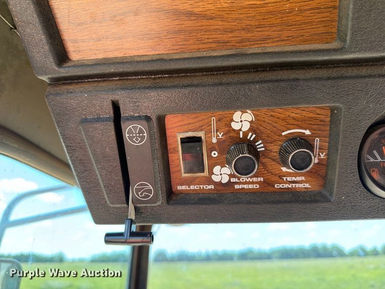 image for item MZ9737 Massey Ferguson 750 combine