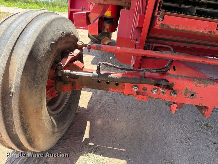 image for item MZ9737 Massey Ferguson 750 combine