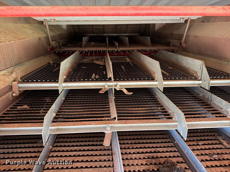 image for item MZ9737 Massey Ferguson 750 combine