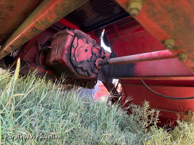 image for item MZ9737 Massey Ferguson 750 combine