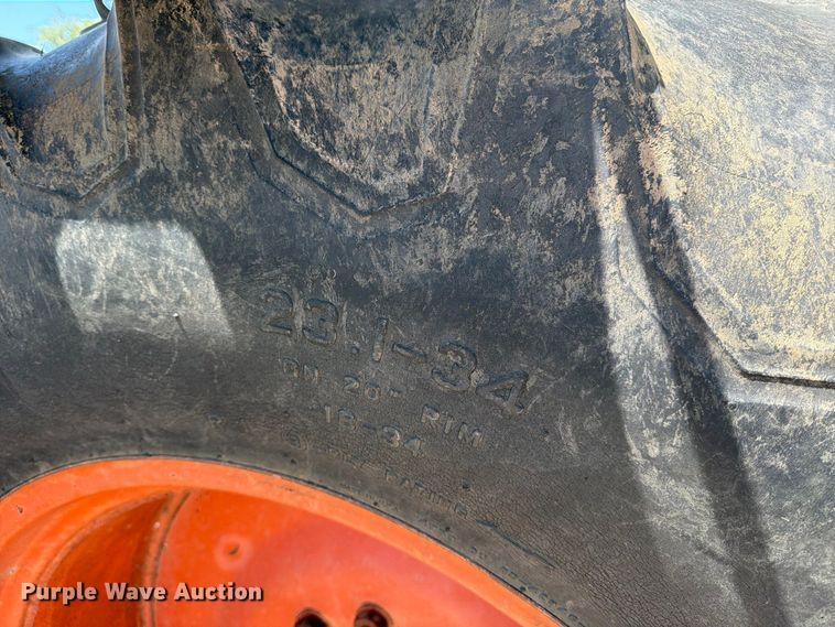 image for item MZ9738 Gleaner L combine