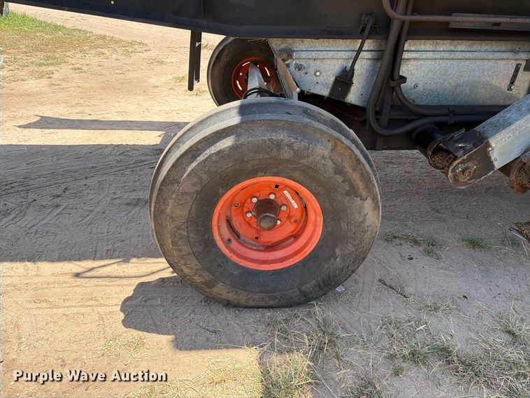 image for item MZ9738 Gleaner L combine
