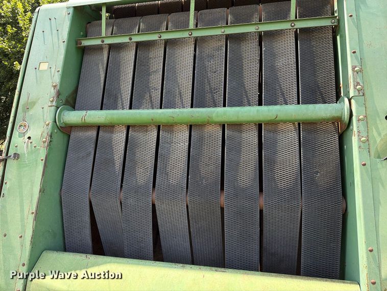 image for item MZ9740 John Deere 530 round baler