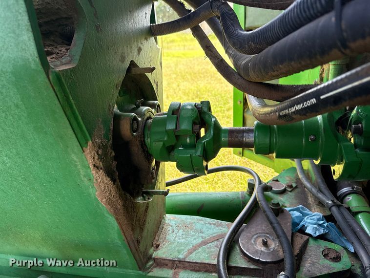 image for item NK9247 1994 John Deere 8570 4WD tractor