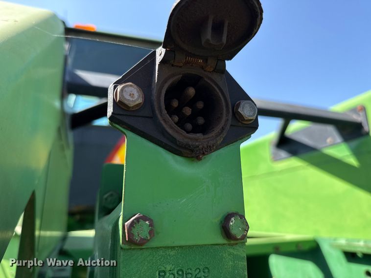 image for item NK9247 1994 John Deere 8570 4WD tractor