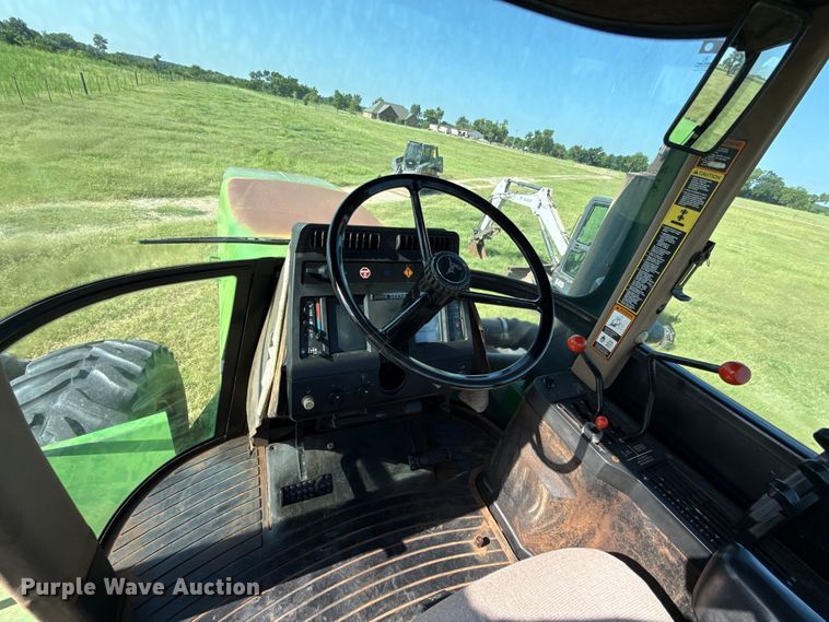 image for item NK9247 1994 John Deere 8570 4WD tractor