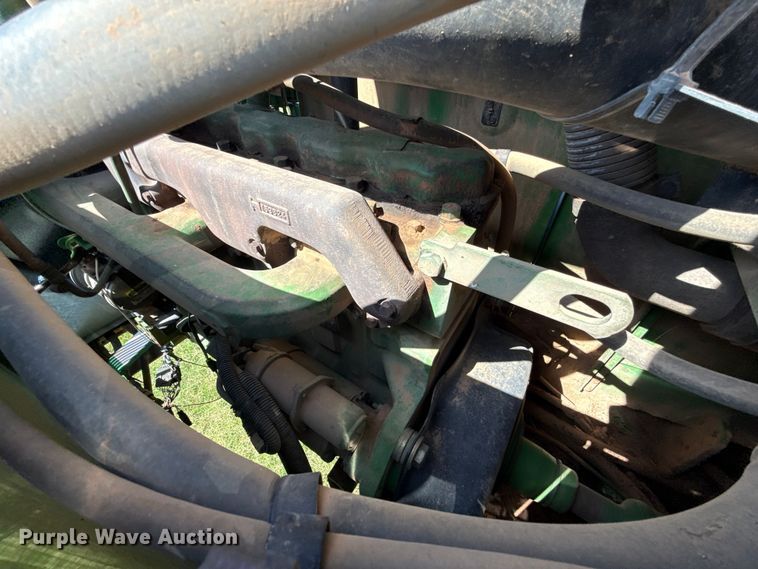 image for item NK9247 1994 John Deere 8570 4WD tractor
