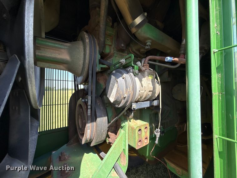 image for item NK9247 1994 John Deere 8570 4WD tractor