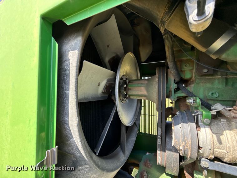 image for item NK9247 1994 John Deere 8570 4WD tractor