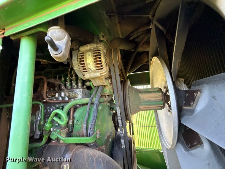 image for item NK9247 1994 John Deere 8570 4WD tractor