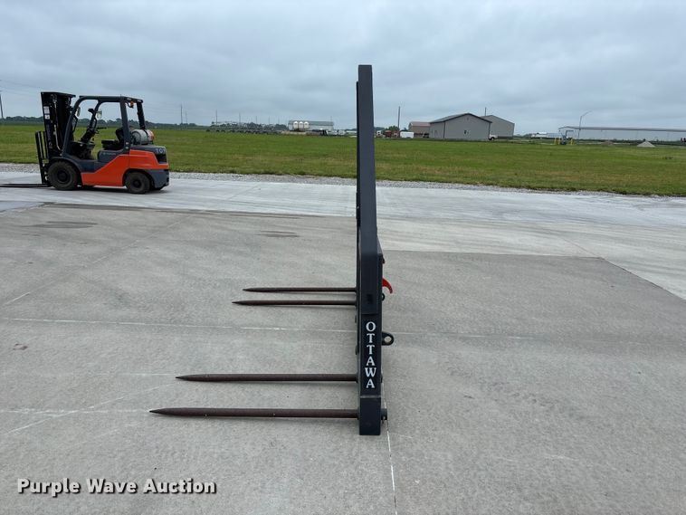 image for item NM9871 Ottawa bale spear