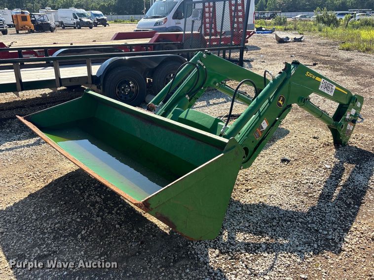 2022 John Deere 520M loader