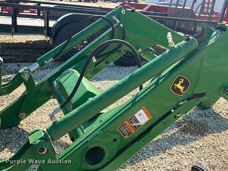 image for item YA3487 2022 John Deere 520M loader
