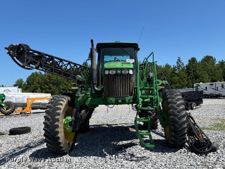 image for item YA3888 2009 John Deere 4730 sprayer