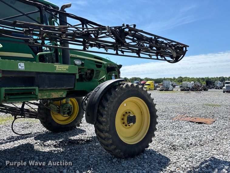 image for item YA3888 2009 John Deere 4730 sprayer