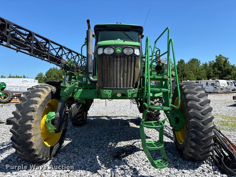 image for item YA3888 2009 John Deere 4730 sprayer