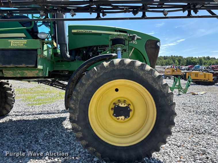 image for item YA3888 2009 John Deere 4730 sprayer