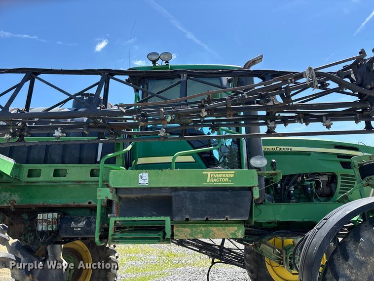image for item YA3888 2009 John Deere 4730 sprayer