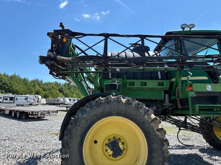 image for item YA3888 2009 John Deere 4730 sprayer