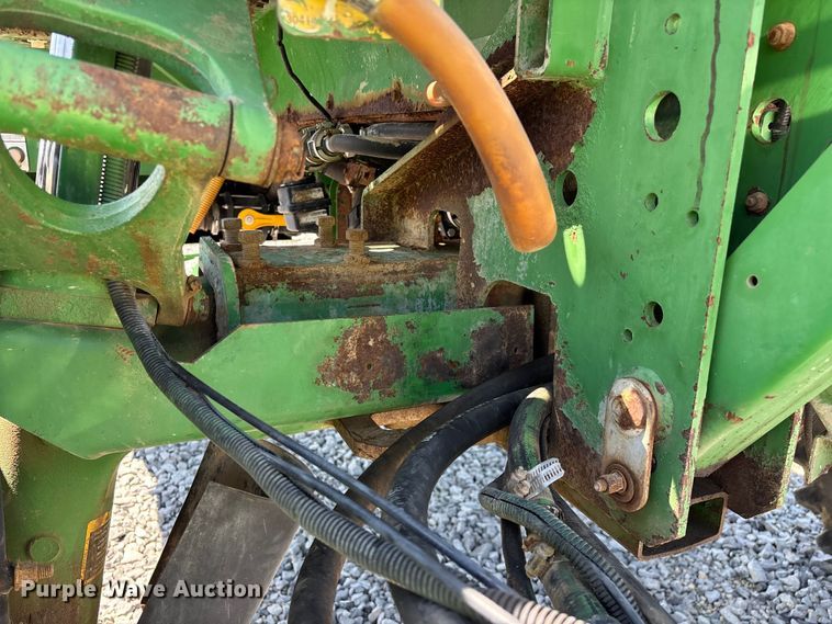 image for item YA3888 2009 John Deere 4730 sprayer