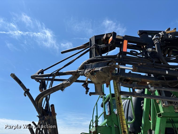 image for item YA3888 2009 John Deere 4730 sprayer
