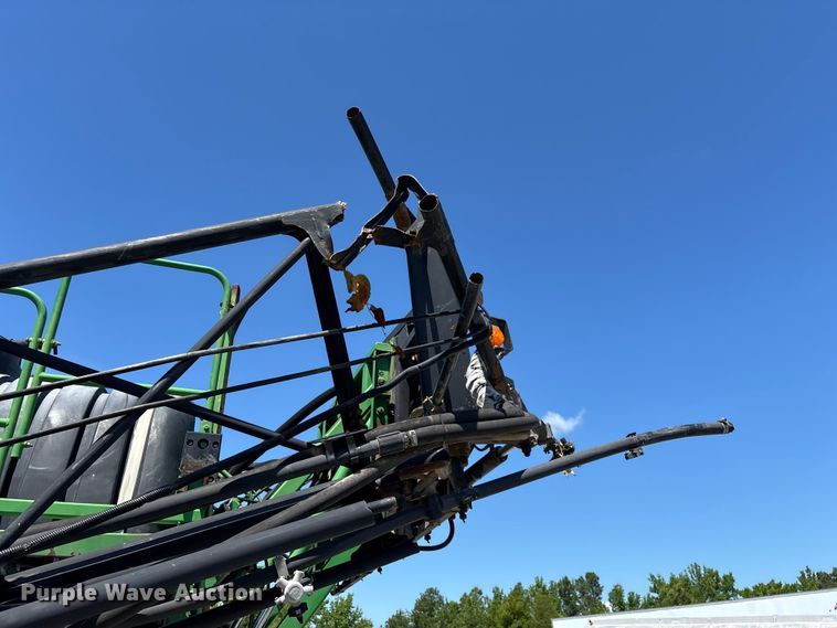 image for item YA3888 2009 John Deere 4730 sprayer