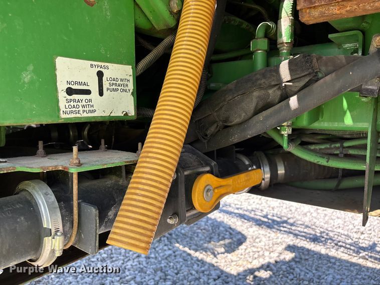 image for item YA3888 2009 John Deere 4730 sprayer
