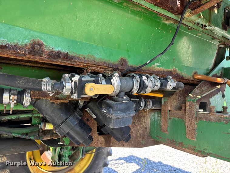 image for item YA3888 2009 John Deere 4730 sprayer