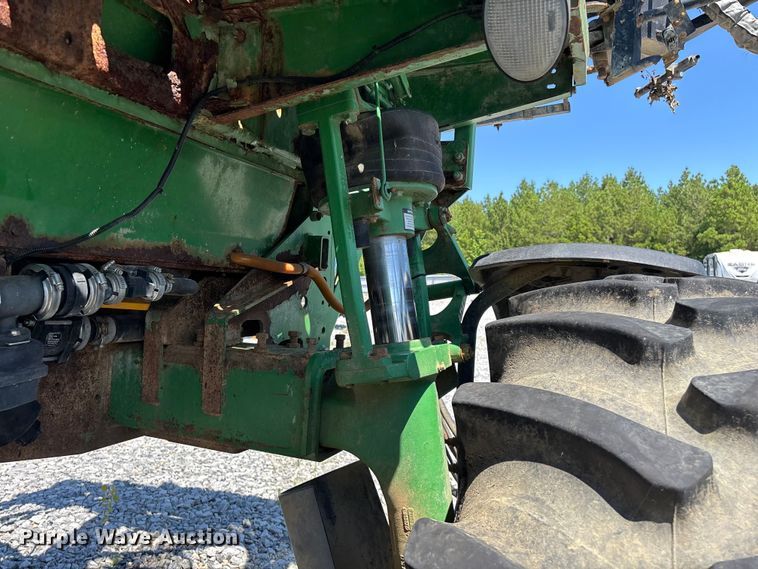 image for item YA3888 2009 John Deere 4730 sprayer