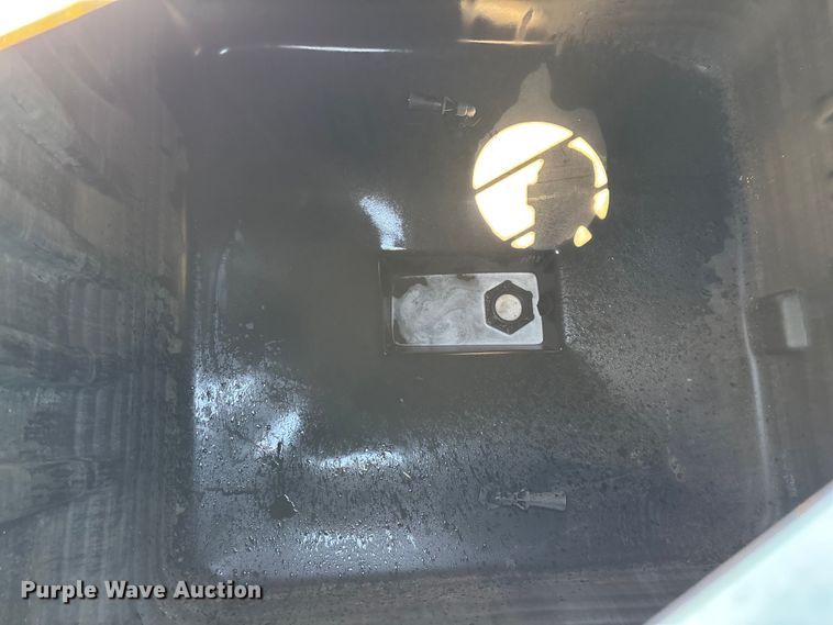 image for item YA3888 2009 John Deere 4730 sprayer