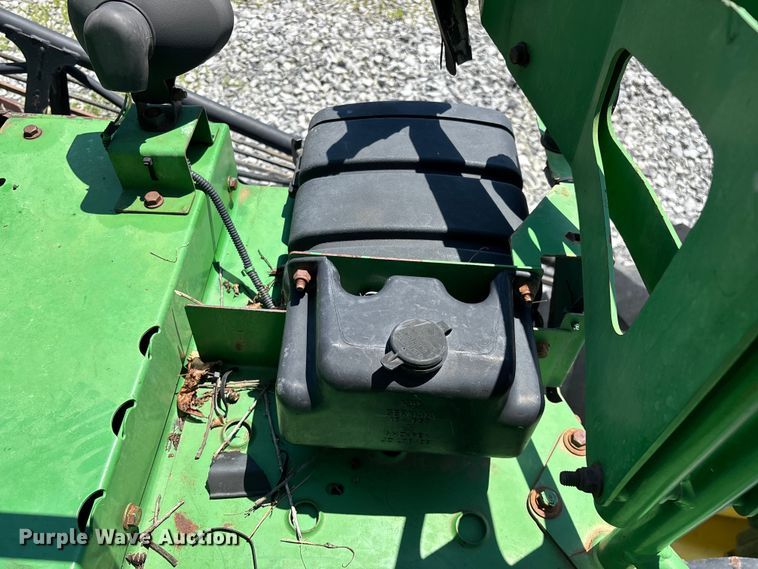 image for item YA3888 2009 John Deere 4730 sprayer