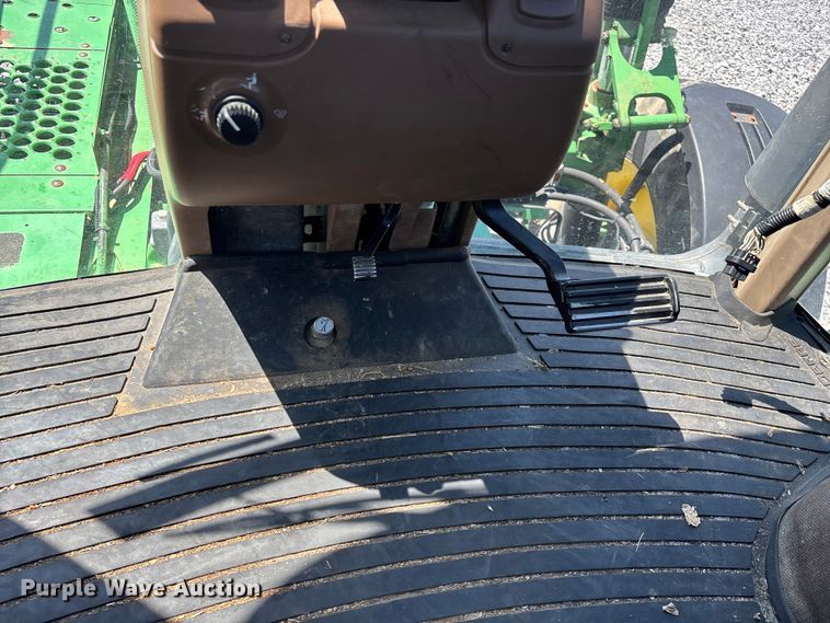 image for item YA3888 2009 John Deere 4730 sprayer