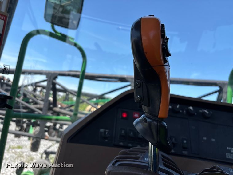 image for item YA3888 2009 John Deere 4730 sprayer