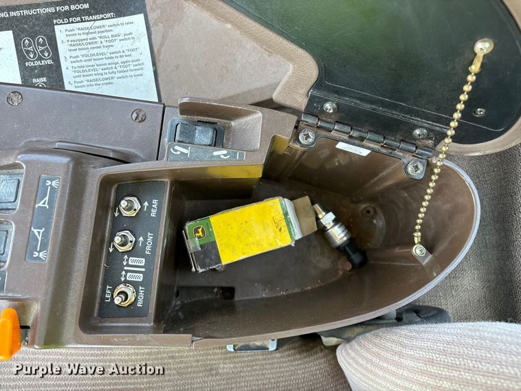 image for item YA3888 2009 John Deere 4730 sprayer