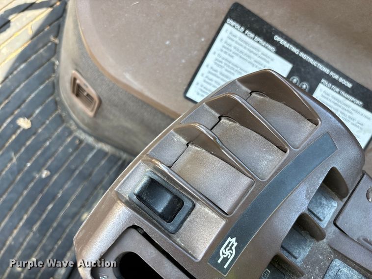 image for item YA3888 2009 John Deere 4730 sprayer