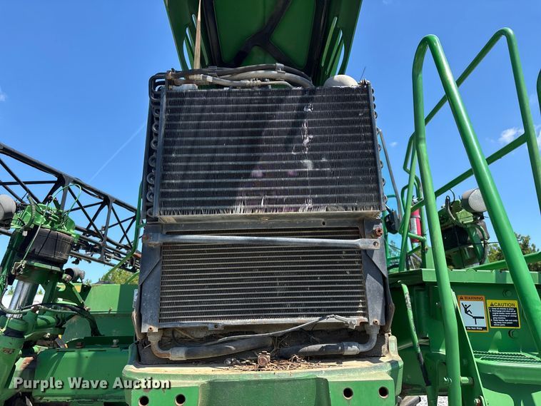 image for item YA3888 2009 John Deere 4730 sprayer