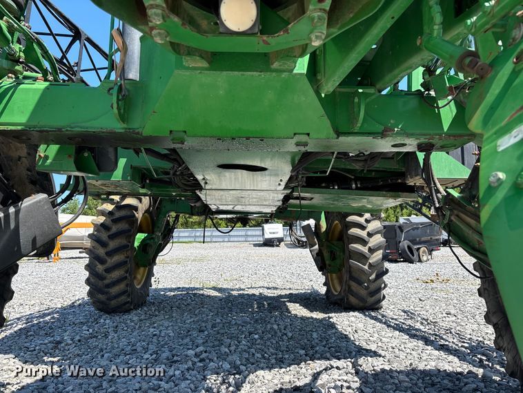 image for item YA3888 2009 John Deere 4730 sprayer
