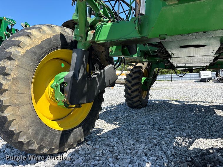 image for item YA3888 2009 John Deere 4730 sprayer