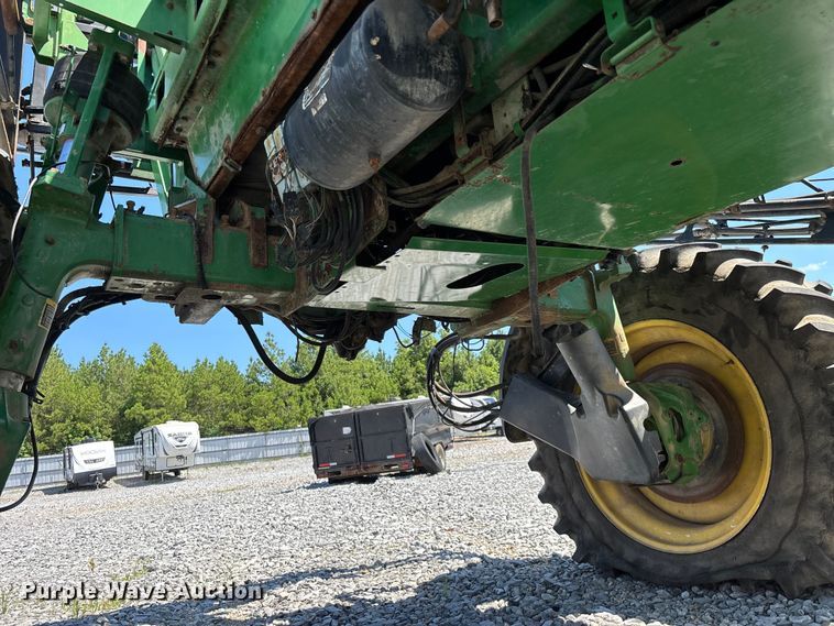 image for item YA3888 2009 John Deere 4730 sprayer