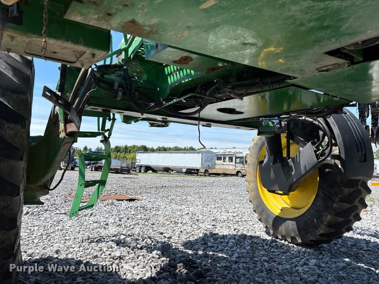 image for item YA3888 2009 John Deere 4730 sprayer