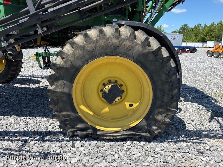 image for item YA3888 2009 John Deere 4730 sprayer