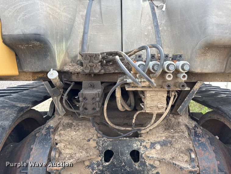 image for item YA3980 2002 Caterpillar Challenger 95E tractor