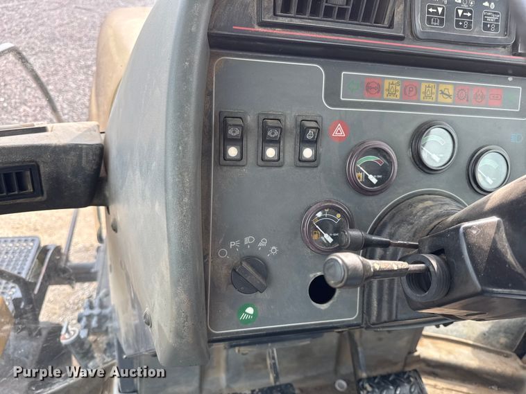 image for item YA3980 2002 Caterpillar Challenger 95E tractor
