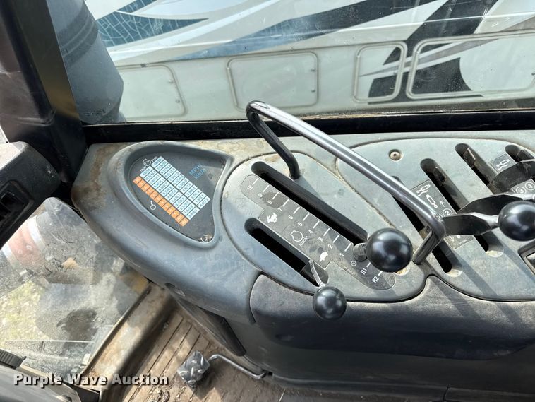 image for item YA3980 2002 Caterpillar Challenger 95E tractor