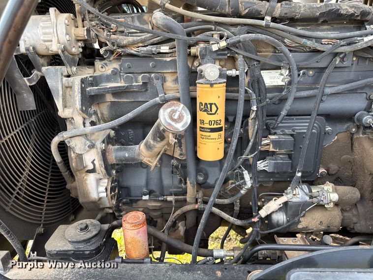 image for item YA3980 2002 Caterpillar Challenger 95E tractor