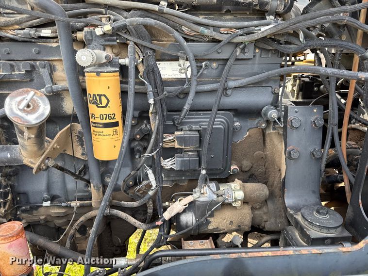 image for item YA3980 2002 Caterpillar Challenger 95E tractor