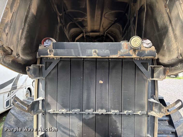 image for item YA3980 2002 Caterpillar Challenger 95E tractor