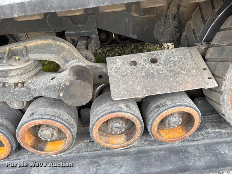 image for item YA3980 2002 Caterpillar Challenger 95E tractor